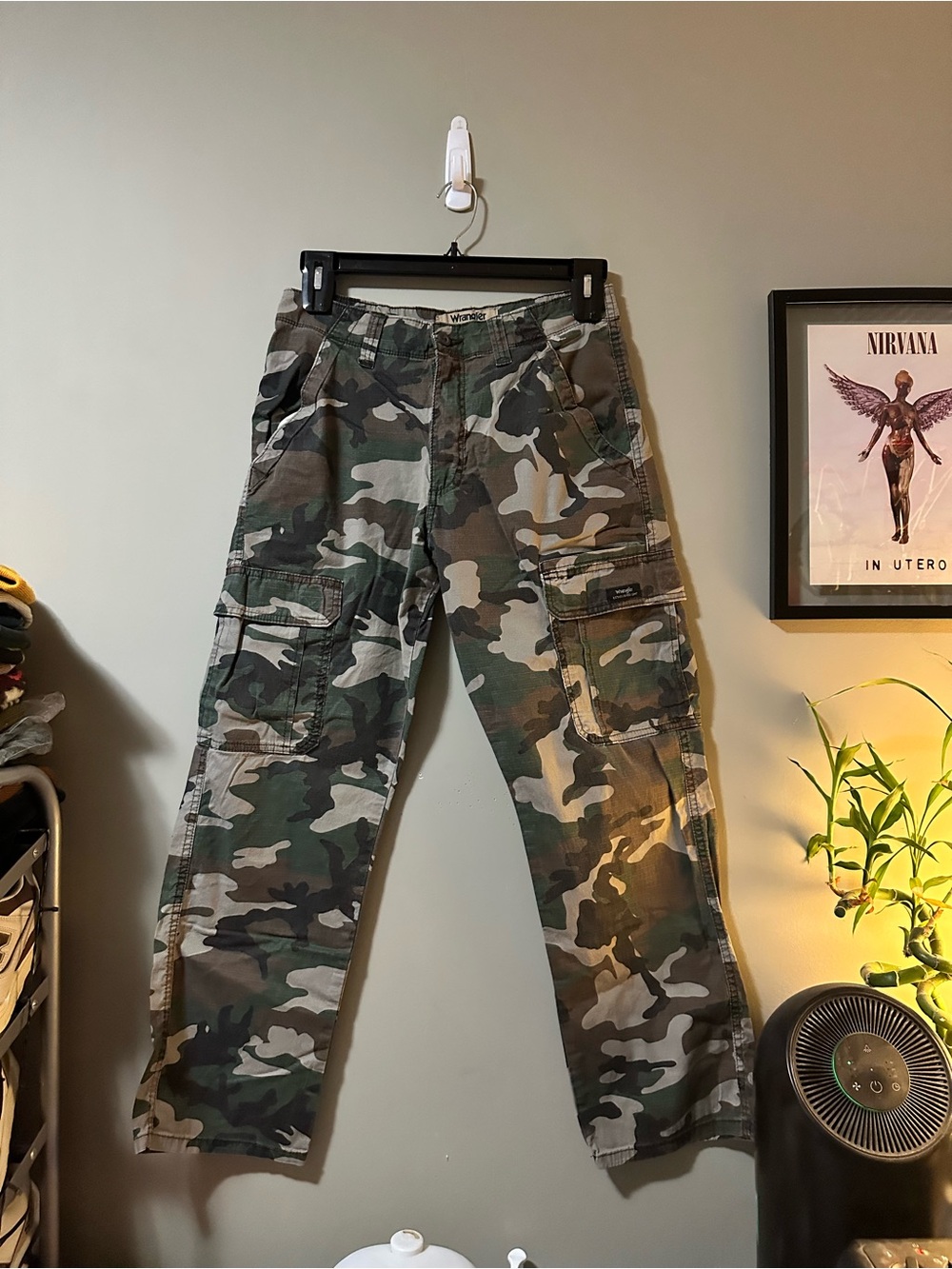 Wrangler Men's Camo Cargo Pants - Olive Green Multi